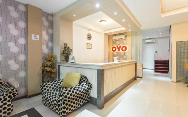 OYO 663 Hotel Sejati
