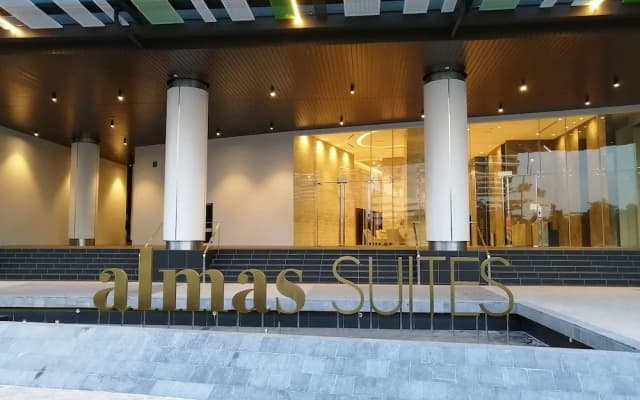 Almas Suites Puteri Harbour Hello Kitty