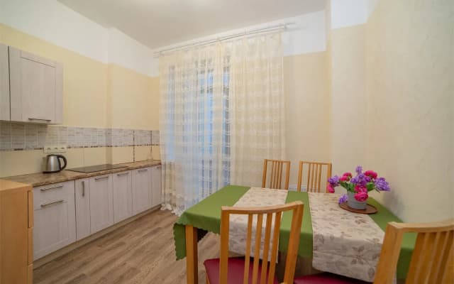BeGuest на Щорса 53