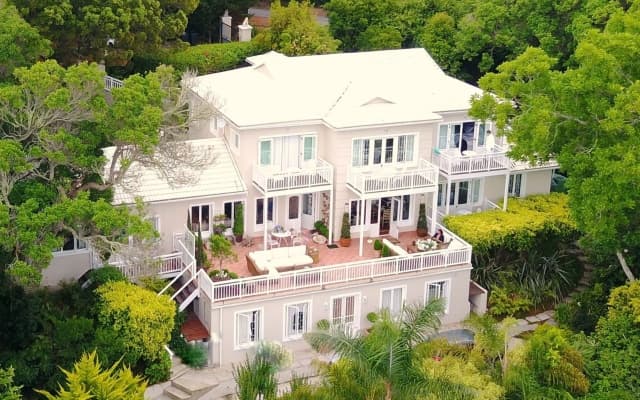 Roseroc Boutique Guest House