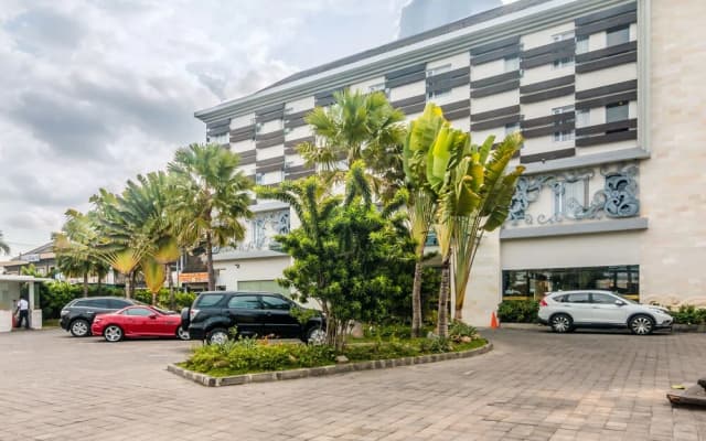 ZEN Rooms Kuta ByPass Ngurah Rai