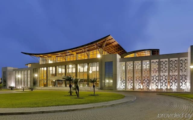 L'amphitrite Palace Resort & Spa
