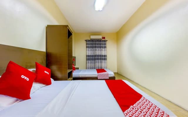 Metro Deluxe Residences