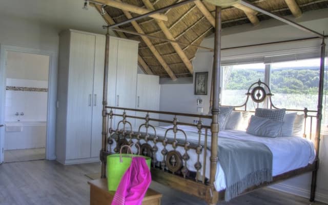 Cape St Francis Beach Break Villas and Cottages
