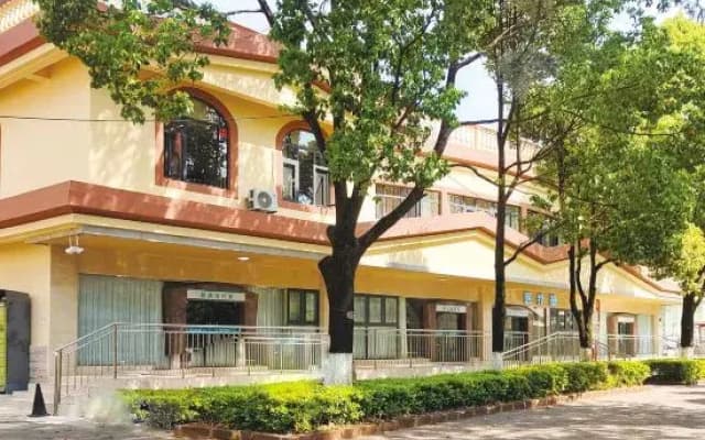 Mengshiyuan Hot Spring Resort