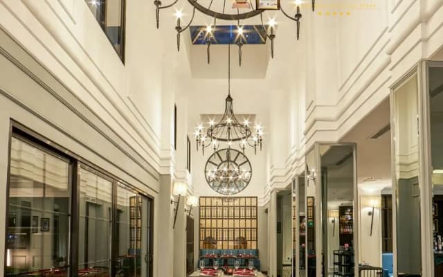 D’Melin Hotel & Restaurant