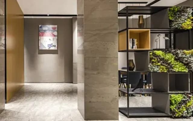 HanTing Hotel (Chuxiong Administrative Service Center Xiongbao Road)