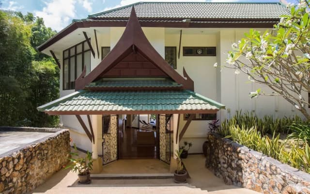Relaxing Villa, Amazing View to Angthon Marine Park