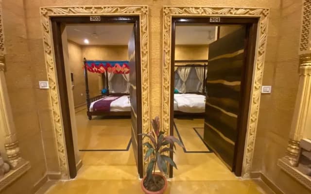 Hotel Golden Safari