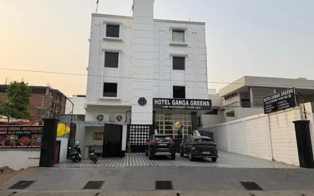 Hotel Ganga Greens