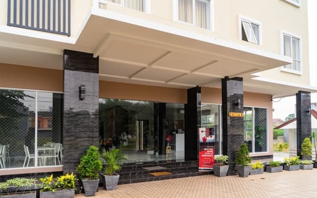 Formerly Reddoorz Plus Near Teras Kota 3
