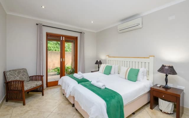 San Lameer Villa Rentals 14403