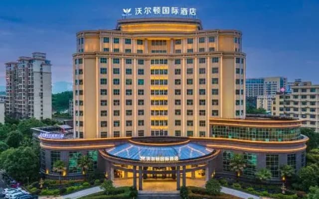 lnternational hotel