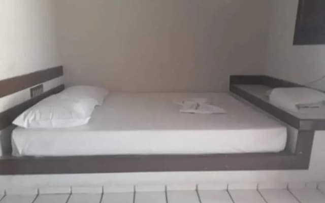 Hotel Serrano