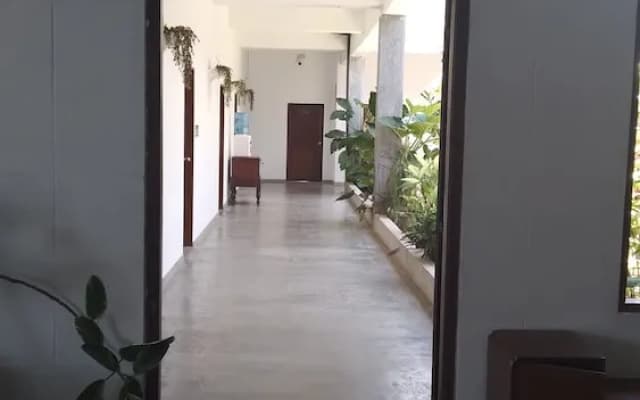 Sea Breeze Hotel Ambalangoda