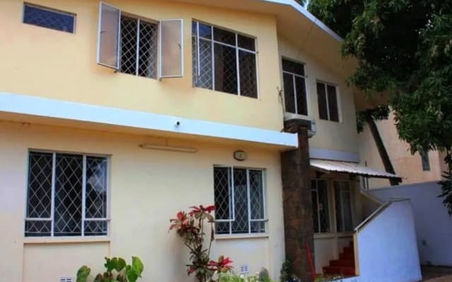 Le Cactus Guesthouse