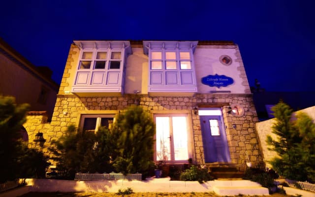 Zübeyde Hanım Alaçatı