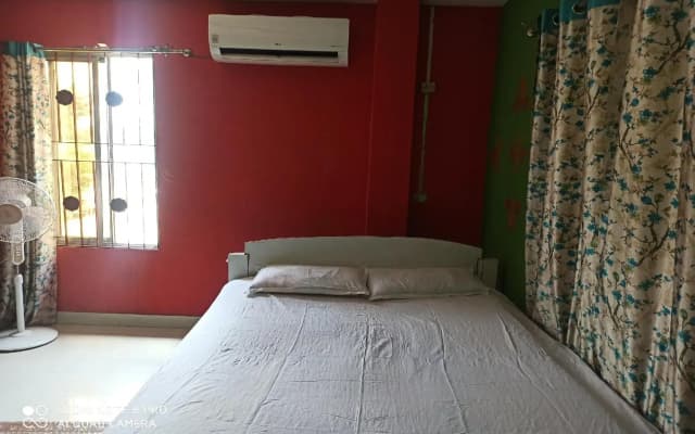 OYO 82612 Nirmal Guest House
