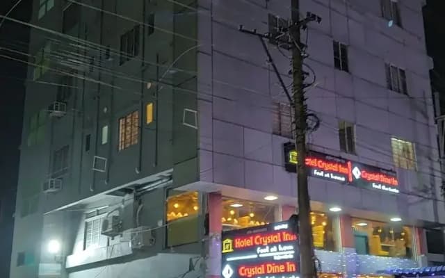 Goroomgo Crystal Inn Guwahati