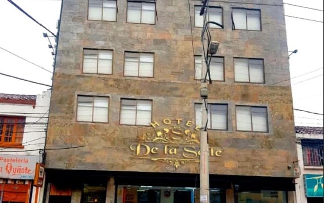 Hotel De La Salle