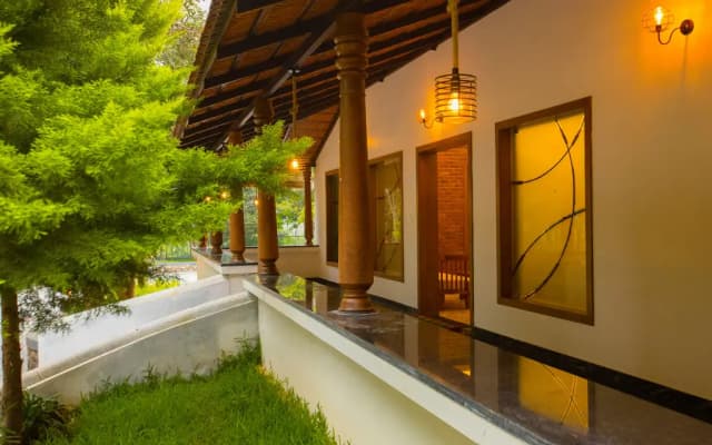 Aara Jungle Resort