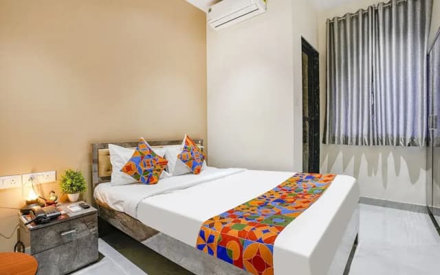 Fabexpress Royal Inn