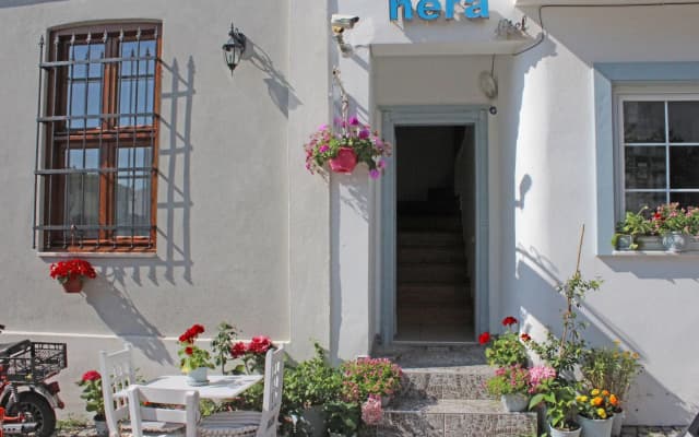 Hera Hotel - Adult Only