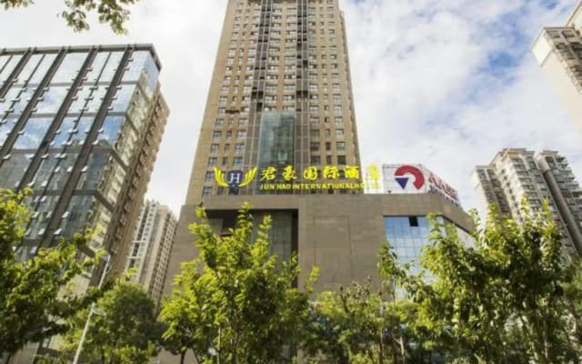 Junhao International Hotel (High-speed Railway North Station  Metro Station Branch)