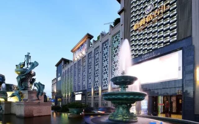 Count Diamond Hotel