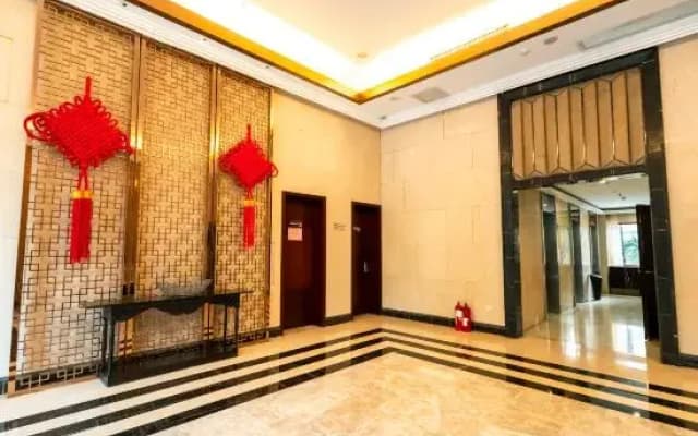Huatian·Hai Mansion Seaview Holiday Homestay (Beihai Old Street Underwater World Branch)