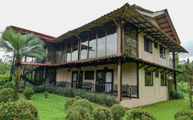 Montaña de fuego Mountain Resort & Spa