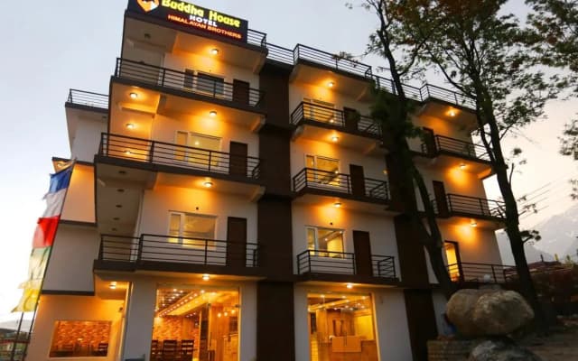 Hotel Buddha House Himalayan Brothers