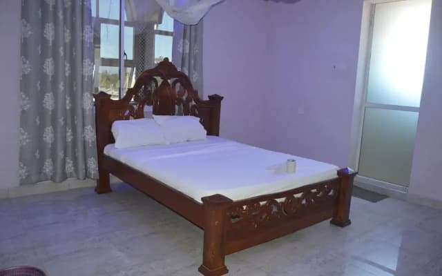 Peacock Court Hotel, Kilifi