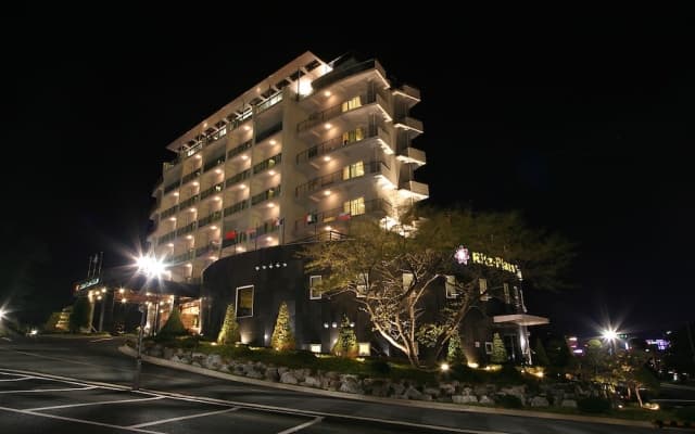 Ritz Plaza Hotel