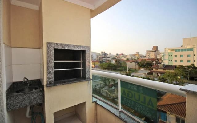 Apto 2Q c/ churrasq. 400m praia CAN304