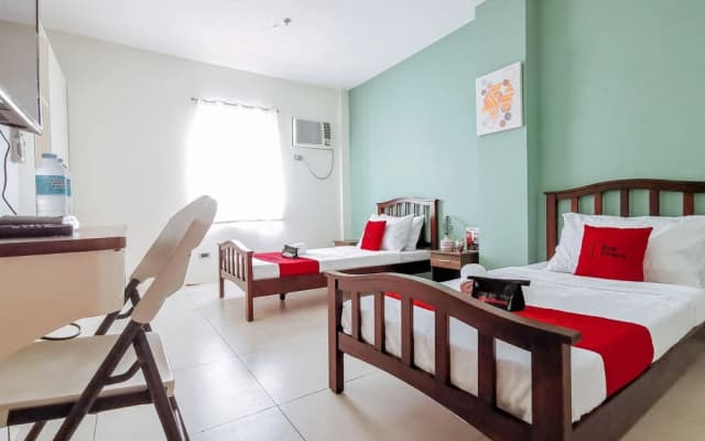 The Junction Suites by RedDoorz