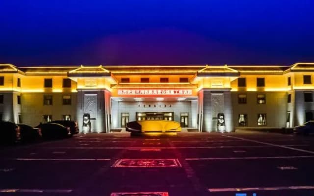 Dunhuang Hua Xia International Hotel