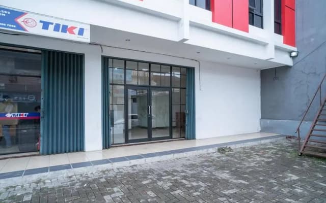RedDoorz Near Stasiun Tangerang