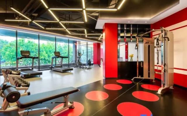 Radisson RED Xuzhou Yunlong Lake