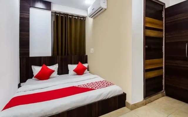 Tak International By OYO Rooms