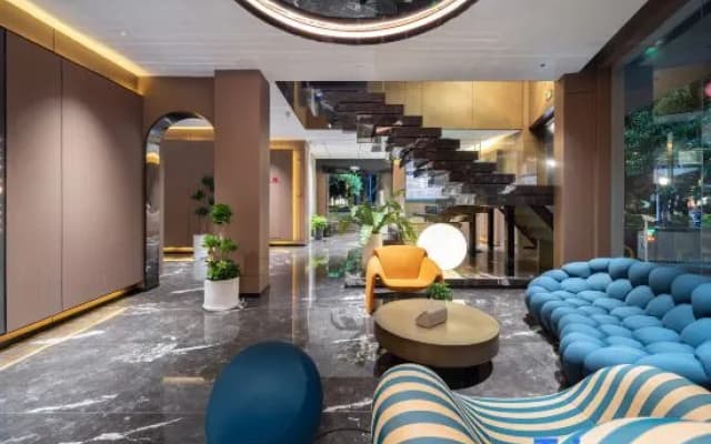 Jinhuang Future Hotel (Honghezhou Government Branch)