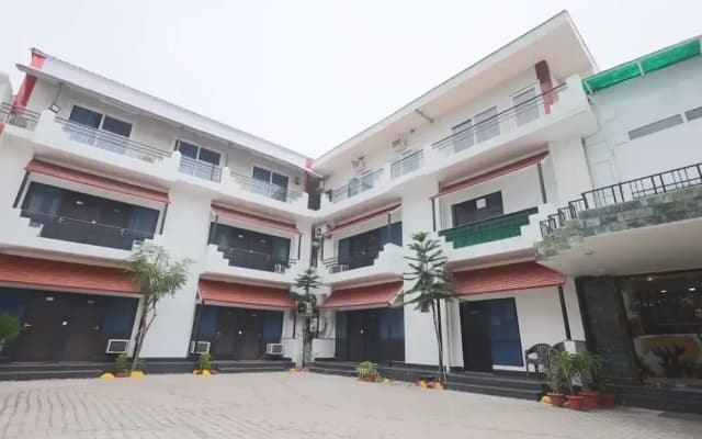 Hotel Moksha