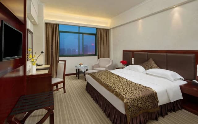Yiyang Huatian Hotel