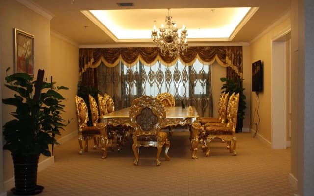Zhangjiakou HongHao Holiday Hotel