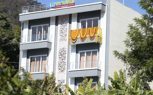 Hotel Yog Tapovan