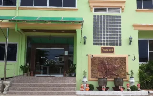 โรงแรมเอสซีเรสซิเดนซ์ มุกดาหาร
