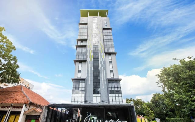 The Life Styles Hotel Surabaya