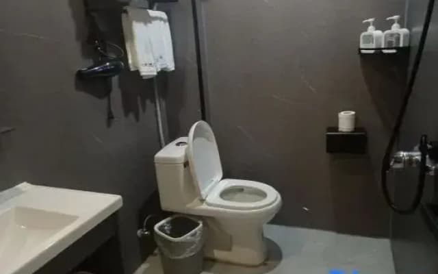 Golden Mango E-sports Hotel Lishui
