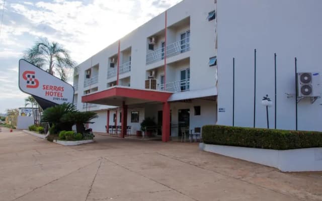 Serras Hotel