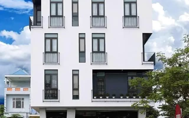 F&F Hotel